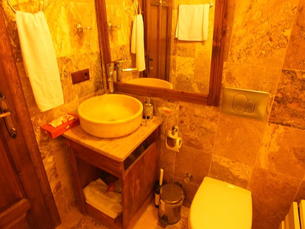Dilek Tepesi Cave Hotel Ayvali Rum bild