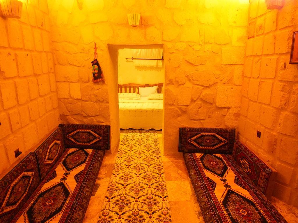 Dilek Tepesi Cave Hotel Ayvali Rum bild
